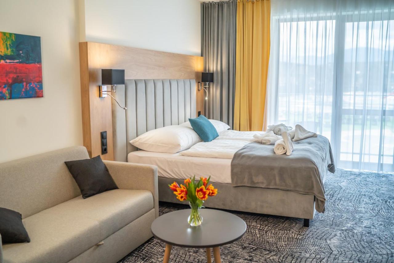 Lux Apartman V Hoteli Akvamarin Bešeňová Extérieur photo