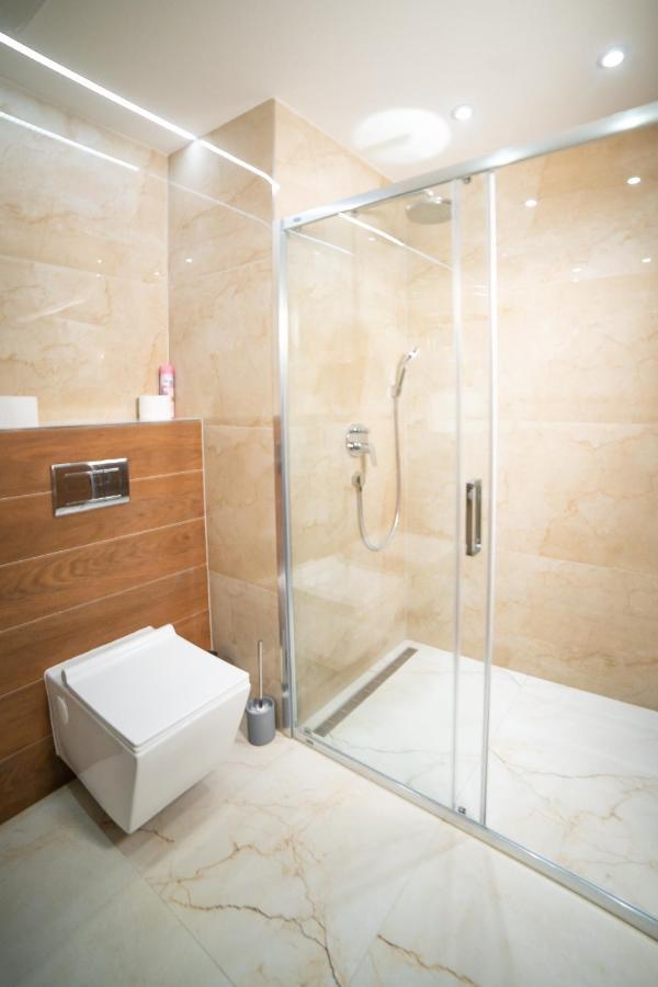 Lux Apartman V Hoteli Akvamarin Bešeňová Extérieur photo