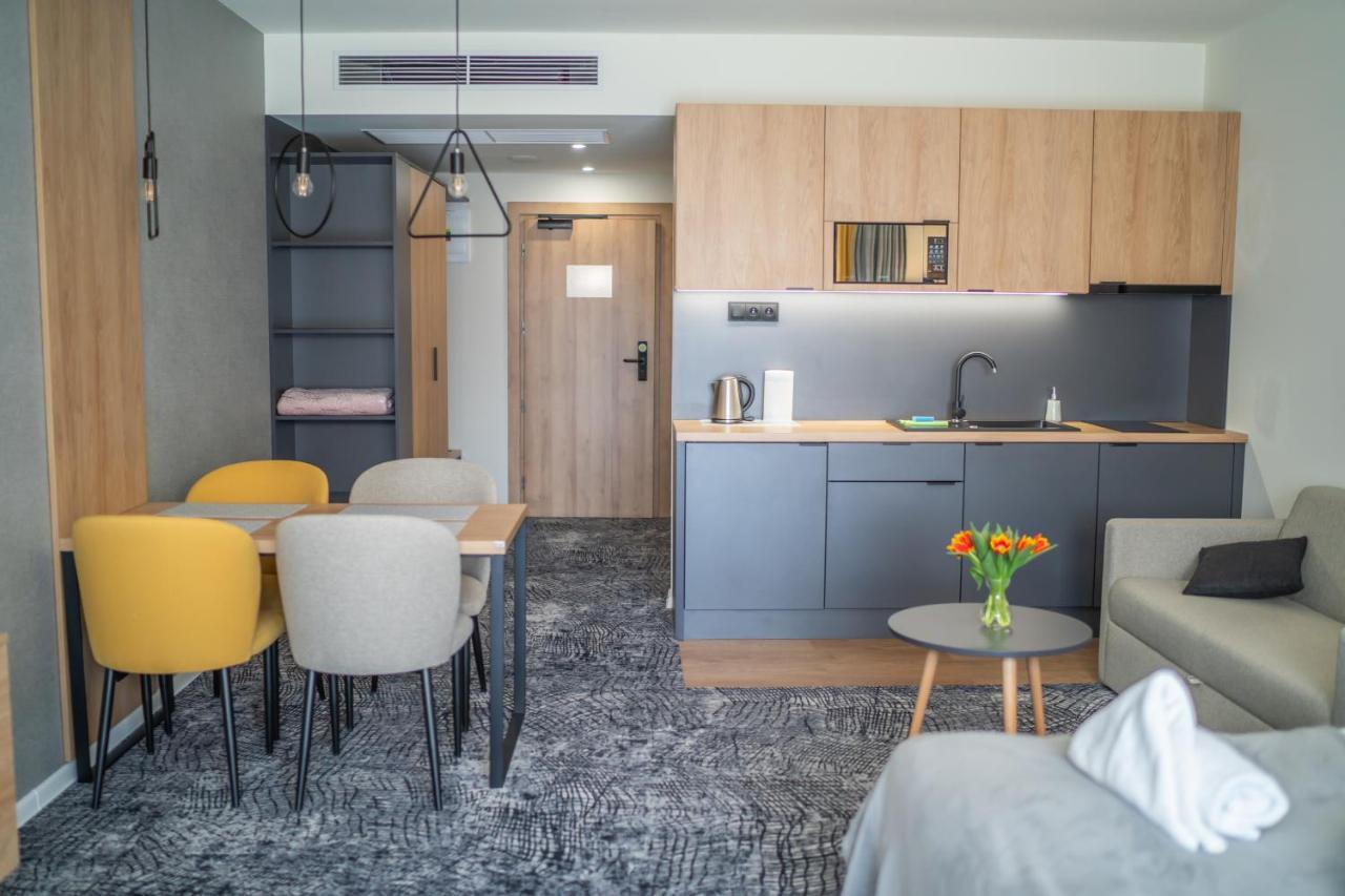 Lux Apartman V Hoteli Akvamarin Bešeňová Extérieur photo
