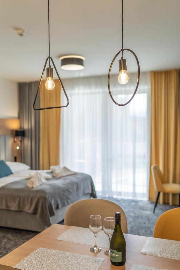 Lux Apartman V Hoteli Akvamarin Bešeňová Extérieur photo