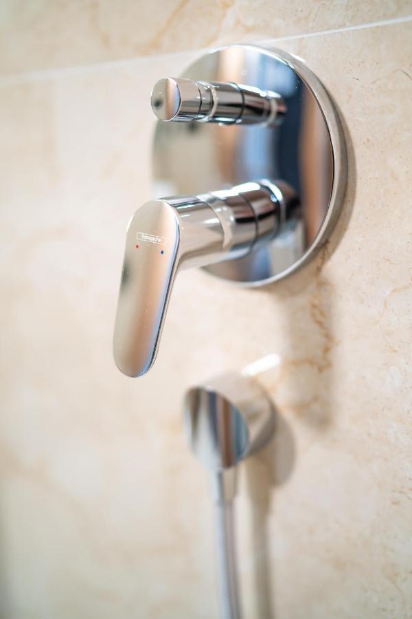 Lux Apartman V Hoteli Akvamarin Bešeňová Extérieur photo