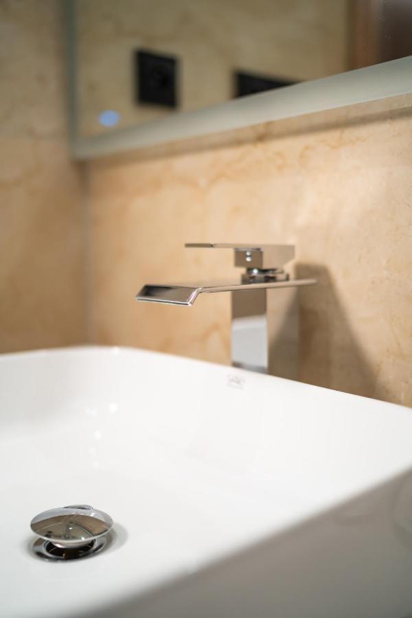 Lux Apartman V Hoteli Akvamarin Bešeňová Extérieur photo